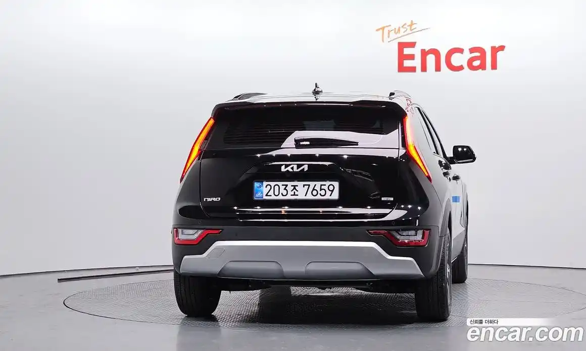 Kia Niro 2025 1.6 автомат (гидро), фото 4
