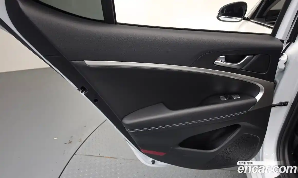 Genesis G70 2023 2.5 автомат (гидро), фото 15
