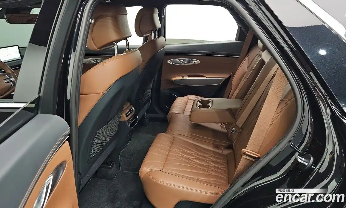 Genesis GV70 2022 2.5 автомат (гидро), фото 12