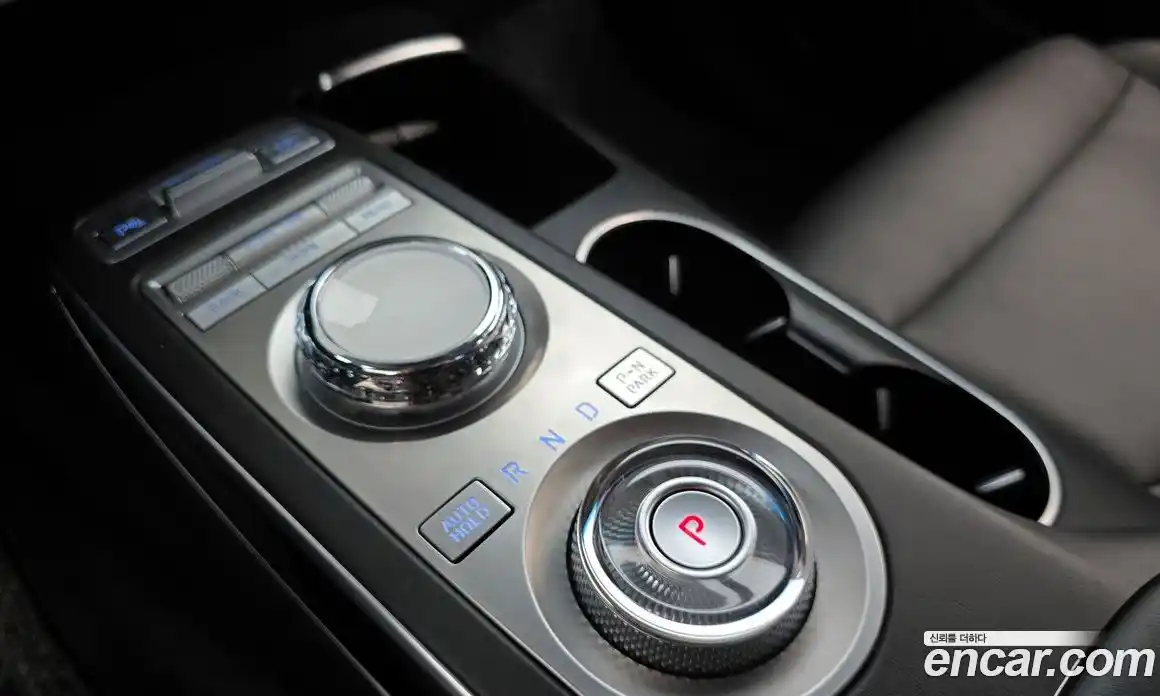 Genesis GV70 2021 2.5 автомат (гидро), фото 12