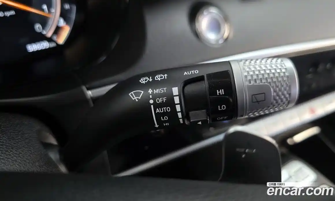 Genesis GV70 2021 2.5 автомат (гидро), фото 32