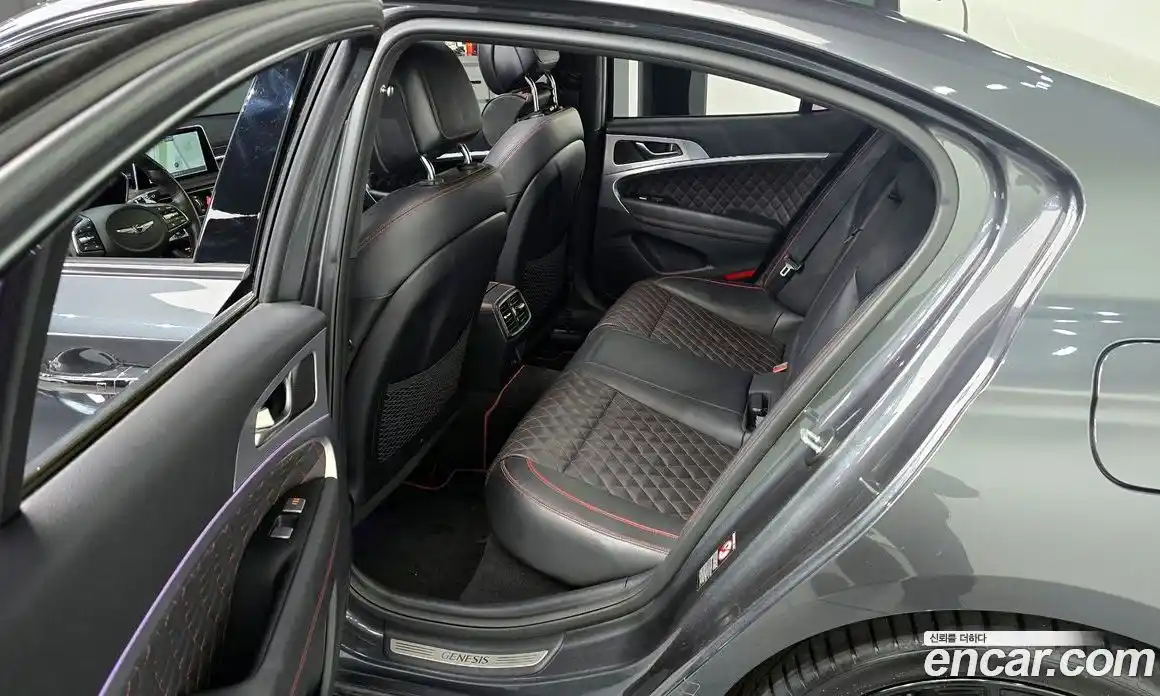 Genesis G70 2017 3.3 автомат (гидро), фото 17