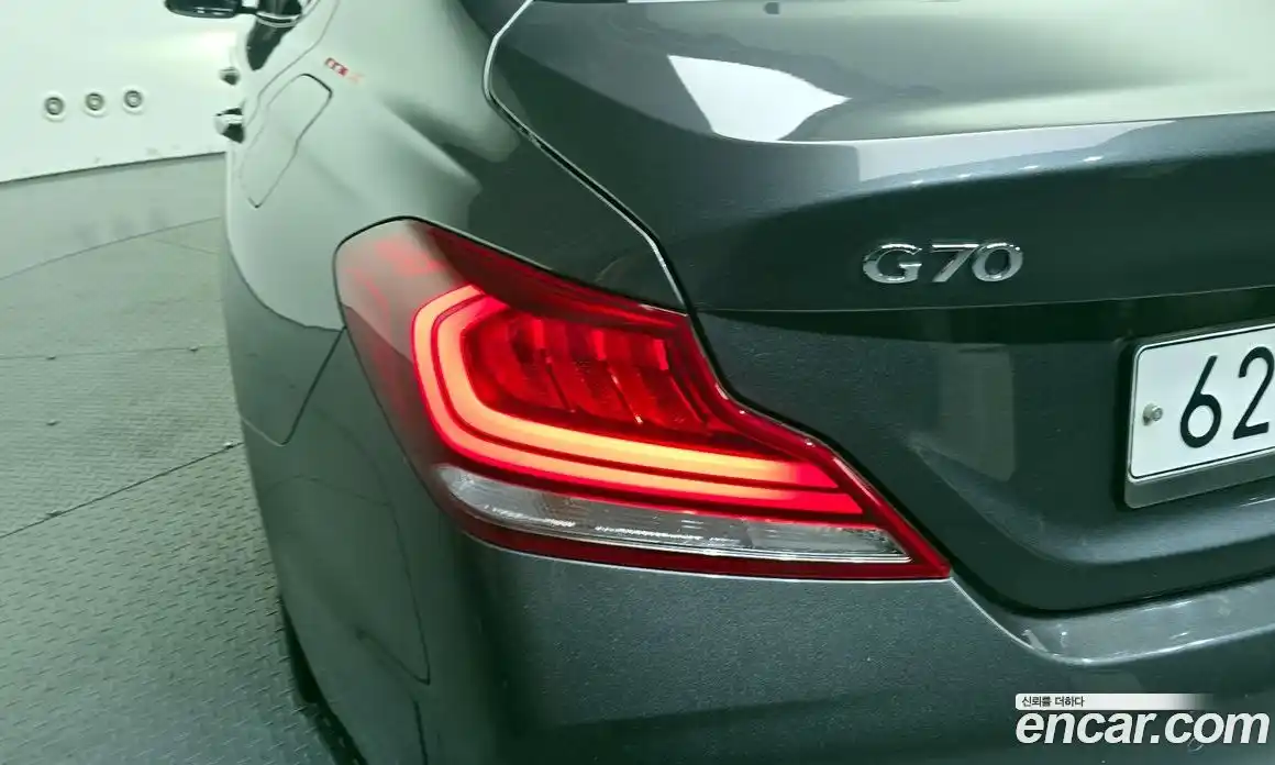 Genesis G70 2017 3.3 автомат (гидро), фото 9