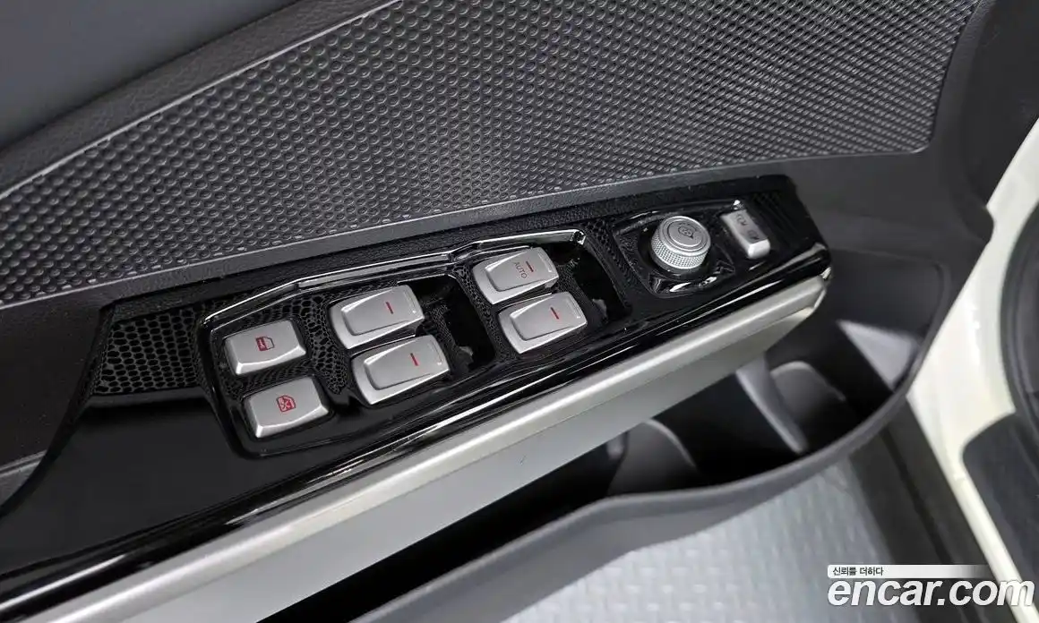 SsangYong TIBOLI 2019 1.6 автомат (гидро), фото 24