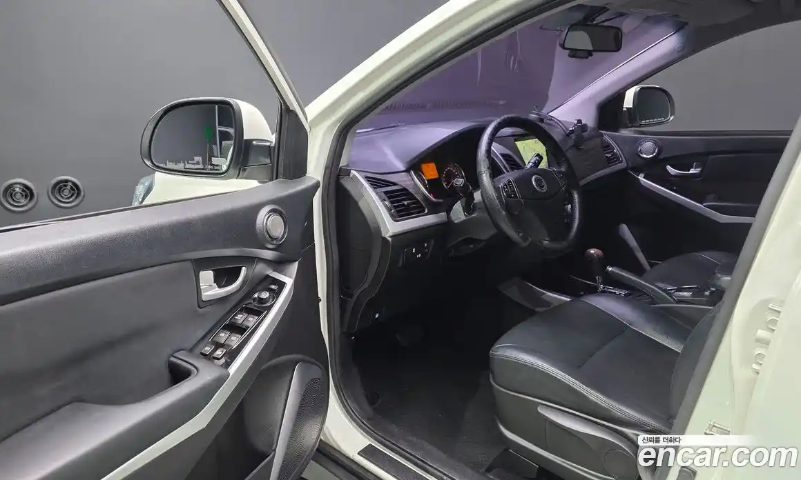 SsangYong Korando 2016 2.2 автомат (гидро), фото 13