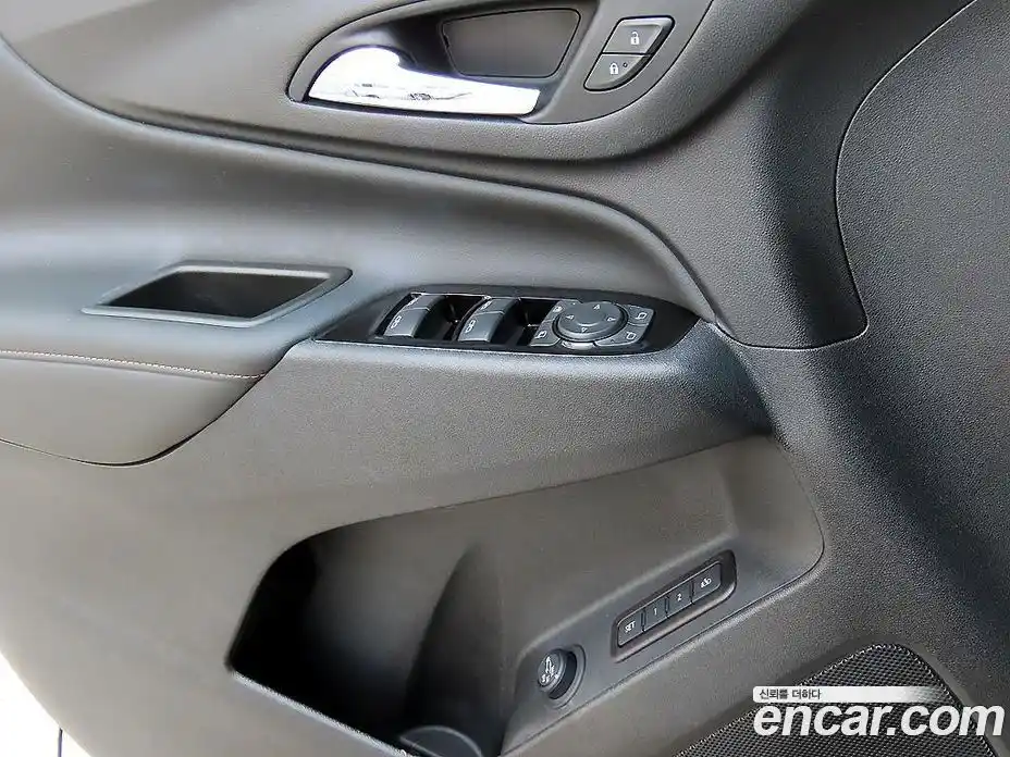 Chevrolet Equinox 2022 1.5 автомат (гидро), фото 13
