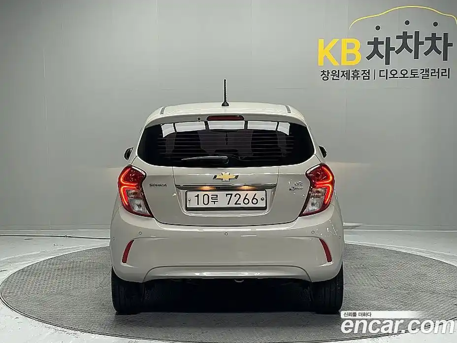 Chevrolet Spark 2017 1.0 гидро, фото 4