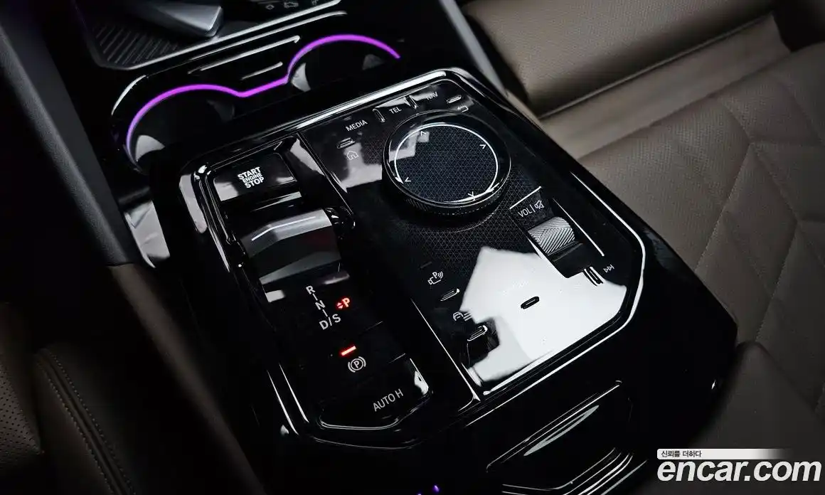 BMW 5 серия 2025 2.0 автомат (гидро), фото 9