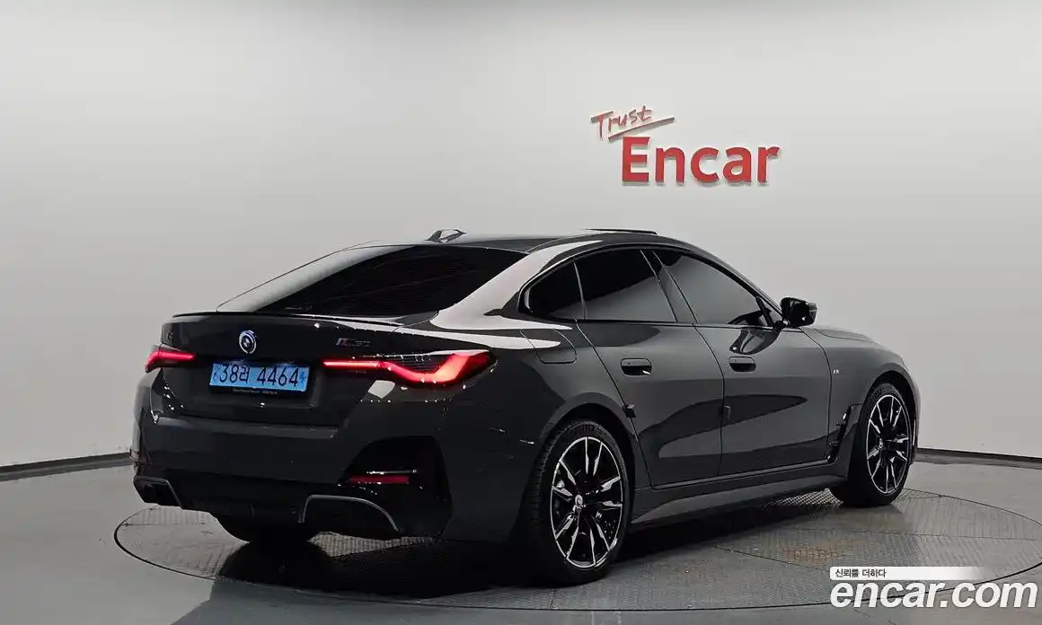 BMW i4 2023 0.2 автомат (гидро), фото 1
