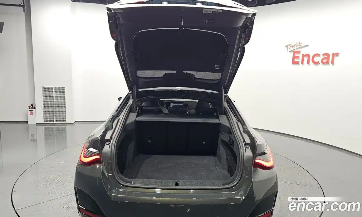 BMW i4 2023 0.2 автомат (гидро), фото 25