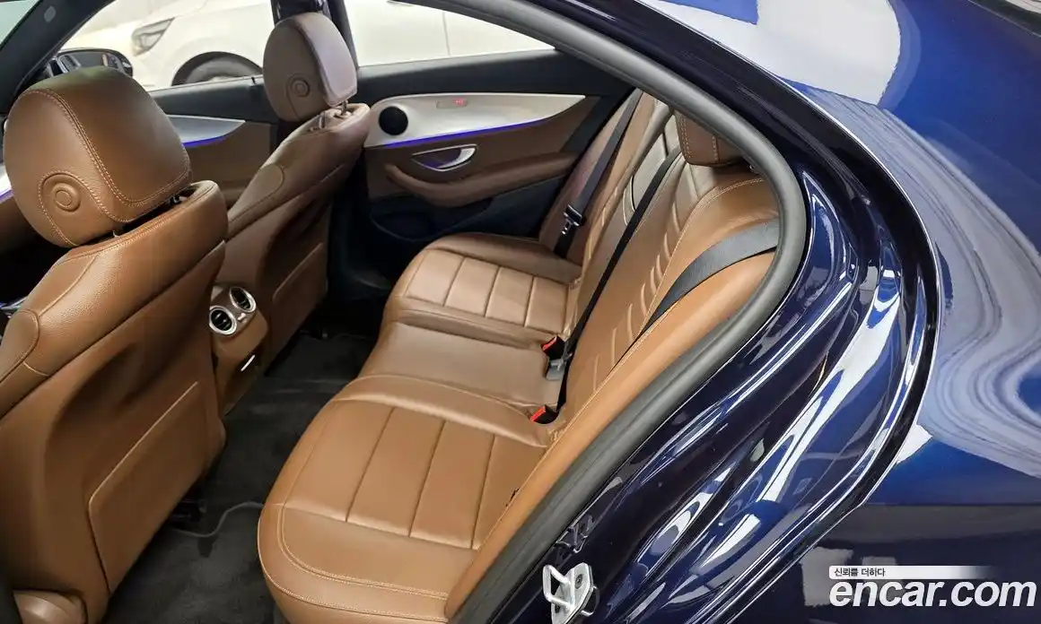 Mercedes-Benz E-Class 2020 2.0 автомат (гидро), фото 16