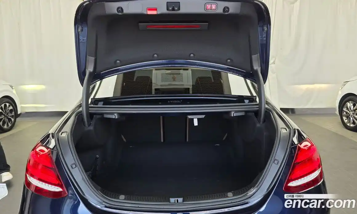 Mercedes-Benz E-Class 2020 2.0 автомат (гидро), фото 26