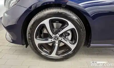Mercedes-Benz E-Class 2020 2.0 автомат (гидро), миниатюра 5
