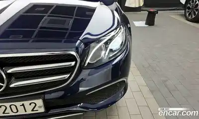 Mercedes-Benz E-Class 2020 2.0 автомат (гидро), миниатюра 8