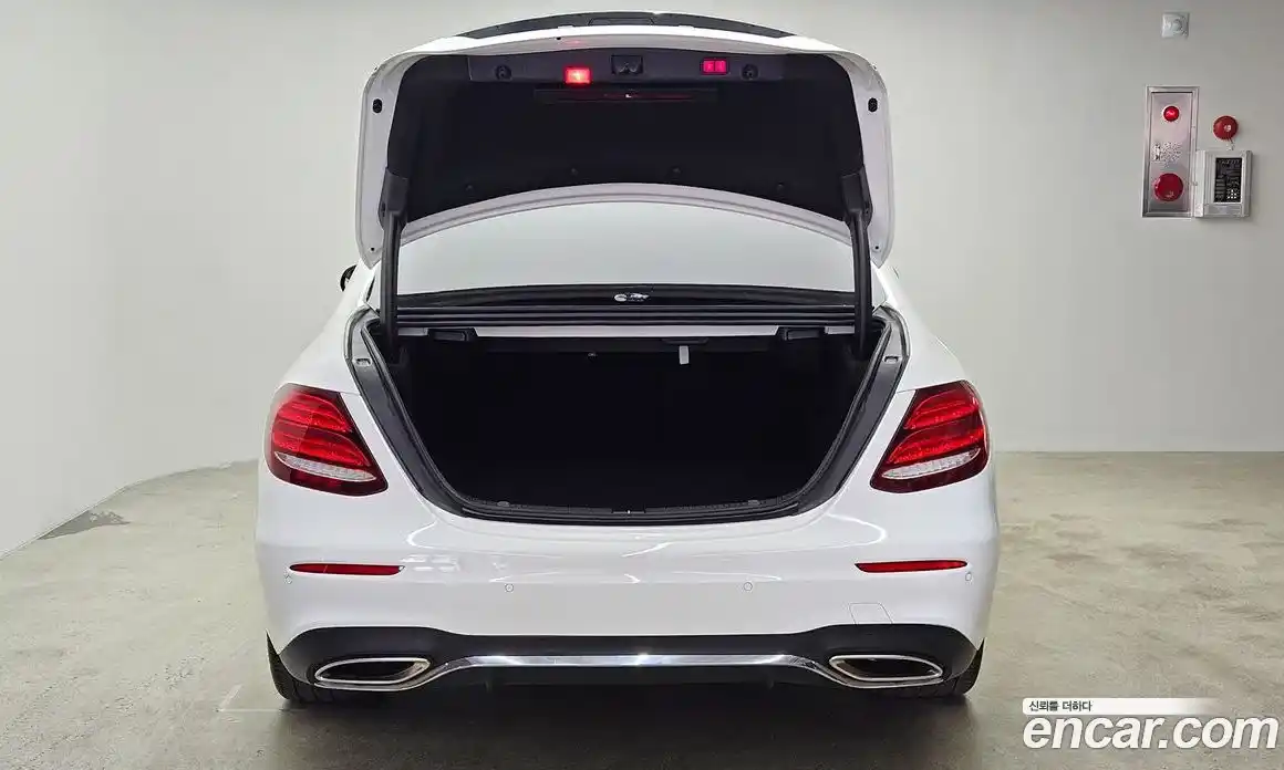 Mercedes-Benz E-Class 2019 2.0 гидро, фото 20