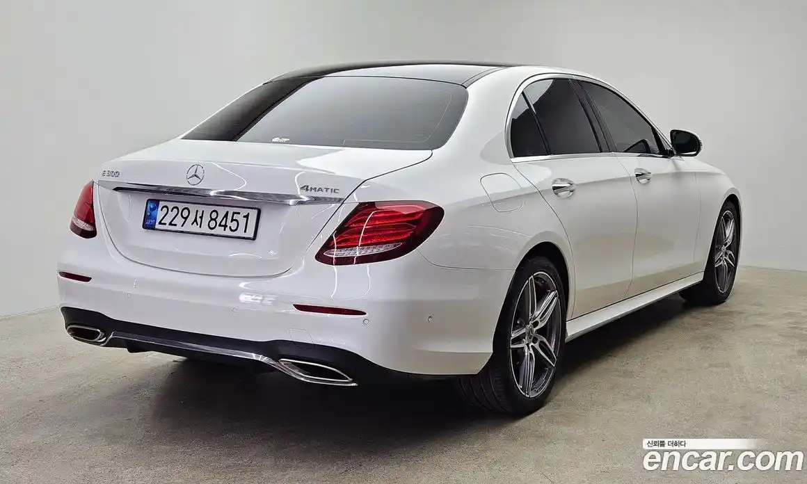 Mercedes-Benz E-Class 2019 2.0 гидро, фото 2