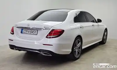 Mercedes-Benz E-Class 2019 2.0 гидро, миниатюра 2