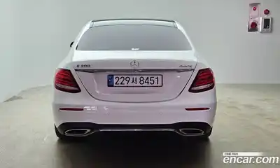 Mercedes-Benz E-Class 2019 2.0 гидро, миниатюра 4