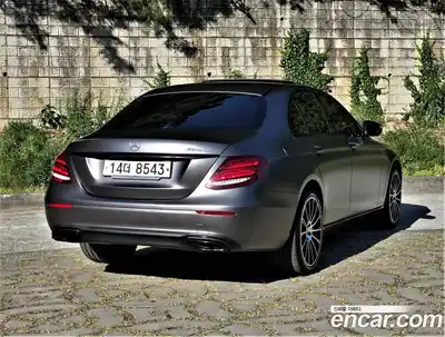 Mercedes-Benz E-Class 2019 1.9 гидро, миниатюра 2