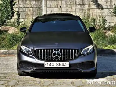 Mercedes-Benz E-Class 2019 1.9 гидро, миниатюра 3