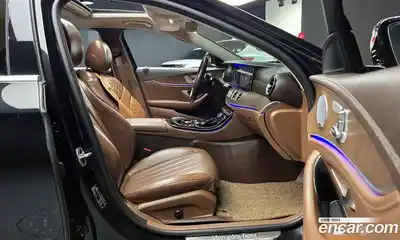 Mercedes-Benz E-Class 2018 2.0 гидро, миниатюра 12