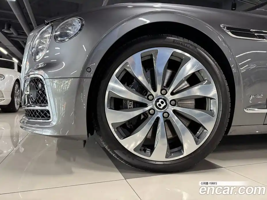 Bentley Flying Spur 2020 6.0 гидро, фото 18