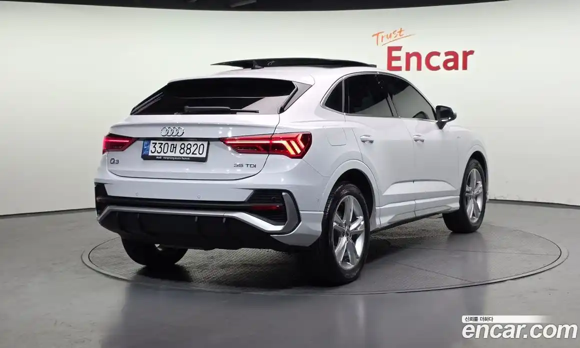 Audi Q3 2022 2.0 автомат (гидро), фото 2
