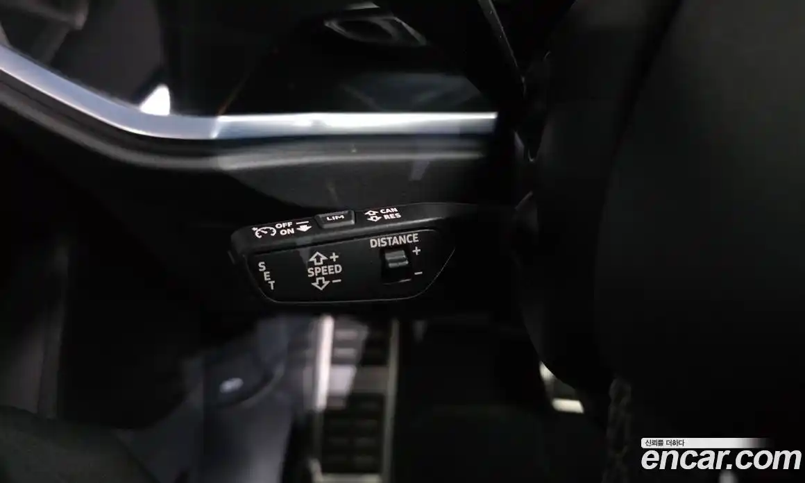 Audi Q3 2022 2.0 автомат (гидро), фото 32