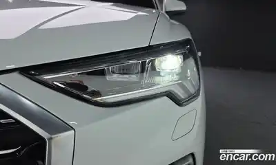 Audi Q3 2022 2.0 автомат (гидро), миниатюра 8