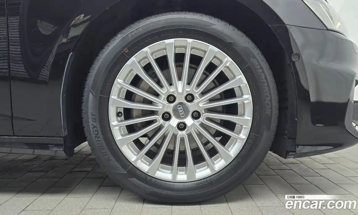 Audi A6 2021 2.0 автомат (гидро), фото 5