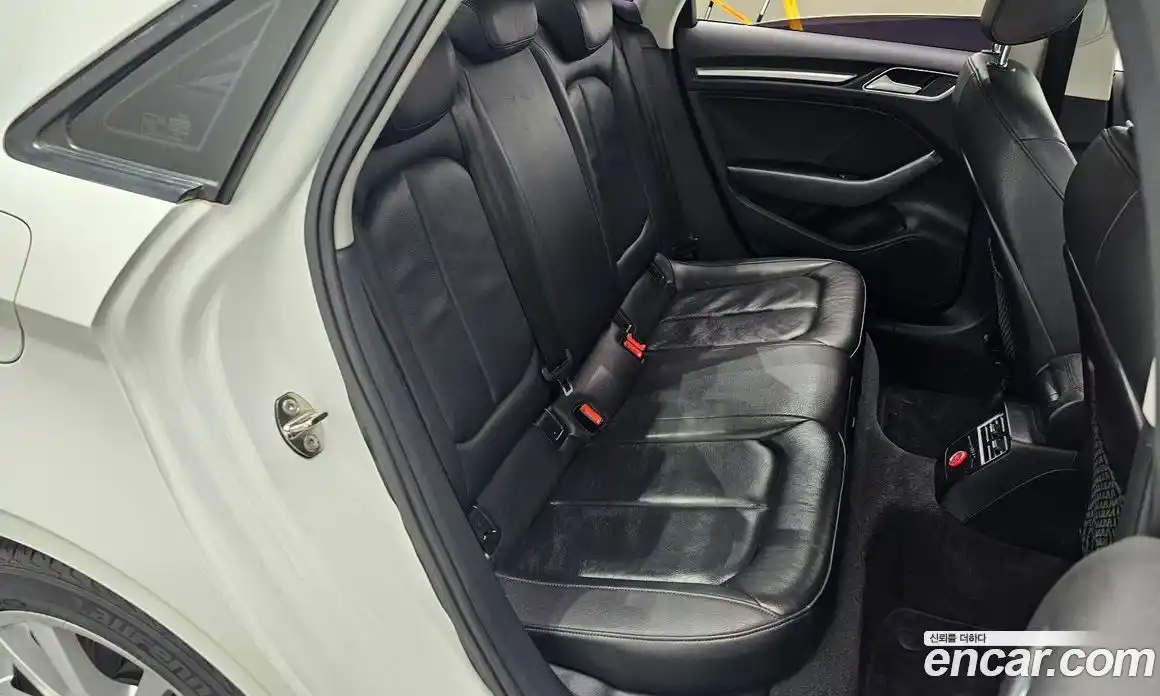 Audi A3 2015 2.0 автомат (гидро), фото 11