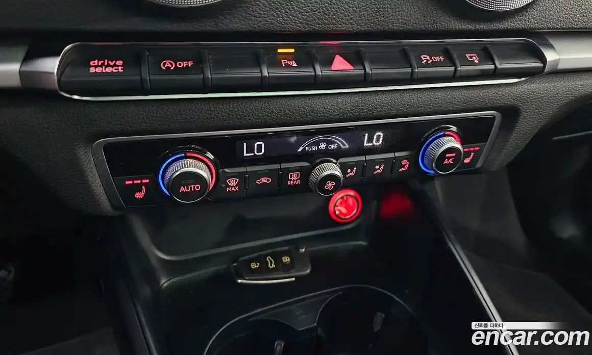 Audi A3 2015 2.0 автомат (гидро), фото 15