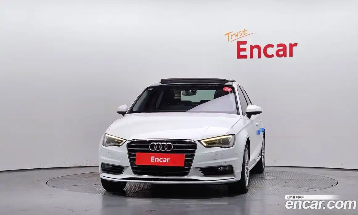 Audi A3 2015 2.0 автомат (гидро), фото 3