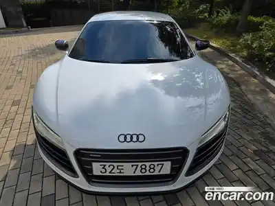 Audi R8 2014 5.2 автомат (робот), миниатюра 3