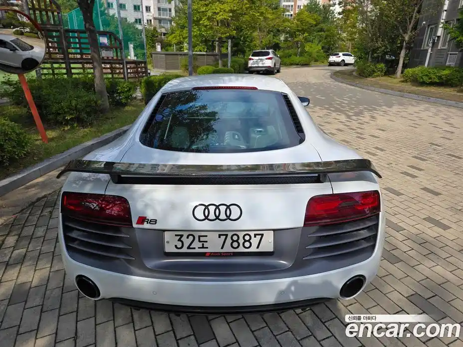 Audi R8 2014 5.2 автомат (робот), фото 4