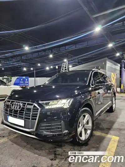 Audi Q7, 2021, 130 500 км