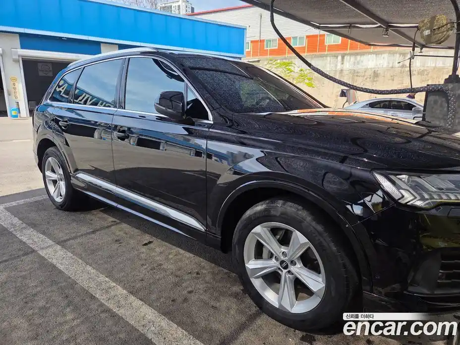 Audi Q7 2021 3.0 автомат (гидро), фото 7