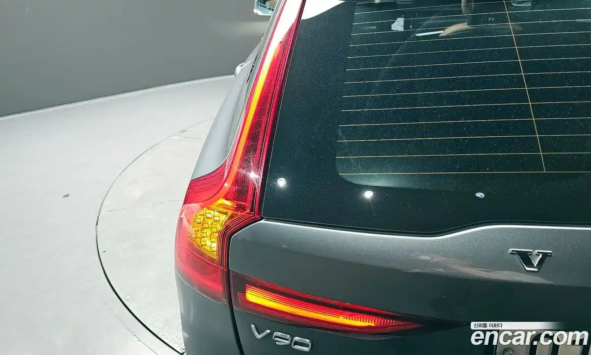 Volvo V90 2018 2.0 автомат (гидро), фото 9