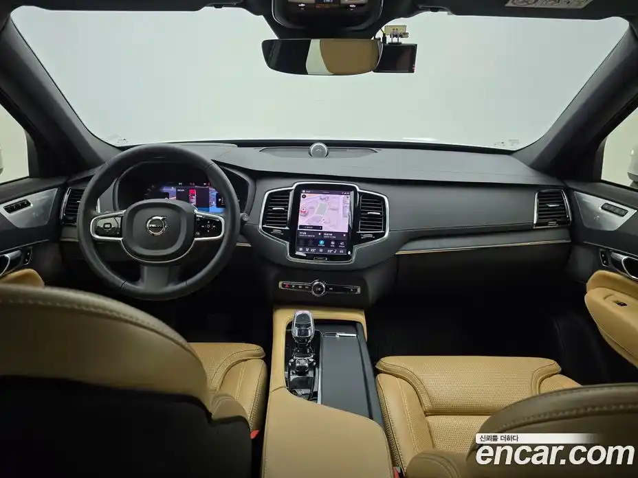 Volvo XC90 2022 2.0 автомат (гидро), фото 7