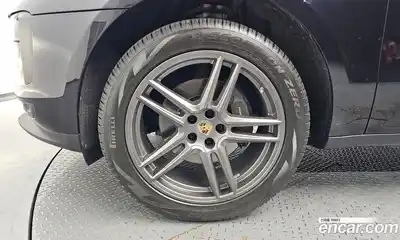 Porsche Macan 2019 2.0 автомат (гидро), миниатюра 4