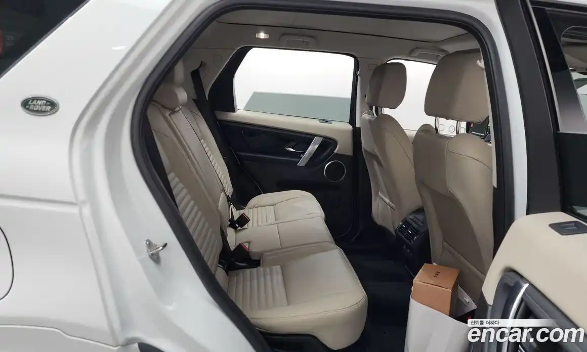 Land Rover Discovery Sport 2025 2.0 автомат (гидро), фото 16