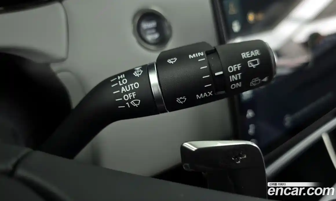 Land Rover Range Rover Evoque 2025 2.0 автомат (гидро), фото 28