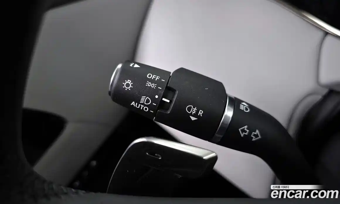 Land Rover Range Rover Evoque 2025 2.0 автомат (гидро), фото 30