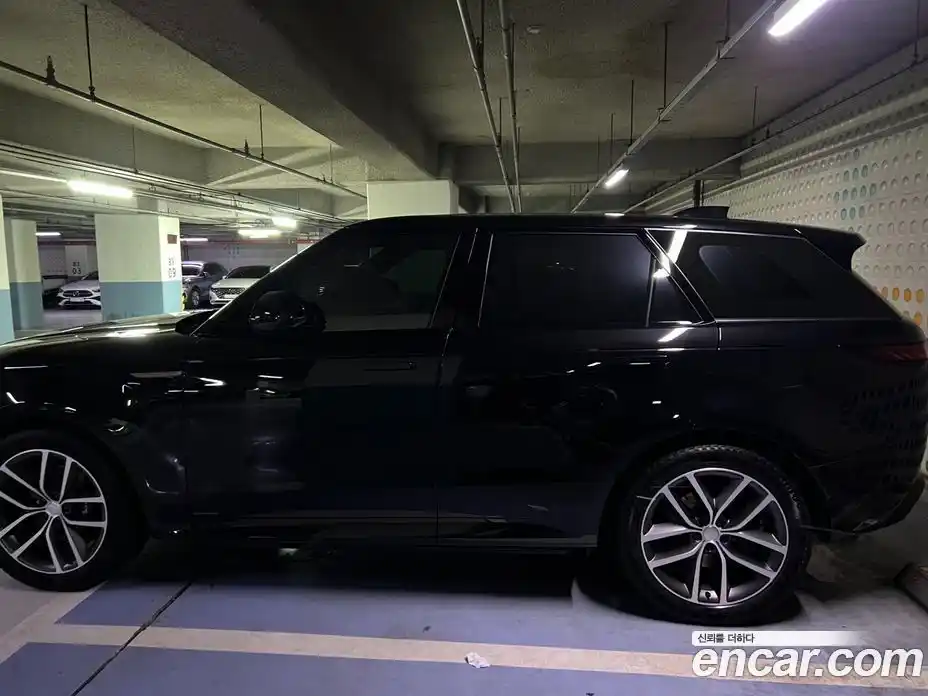 Land Rover Range Rover Sport 2024 3.0 автомат (гидро), фото 6