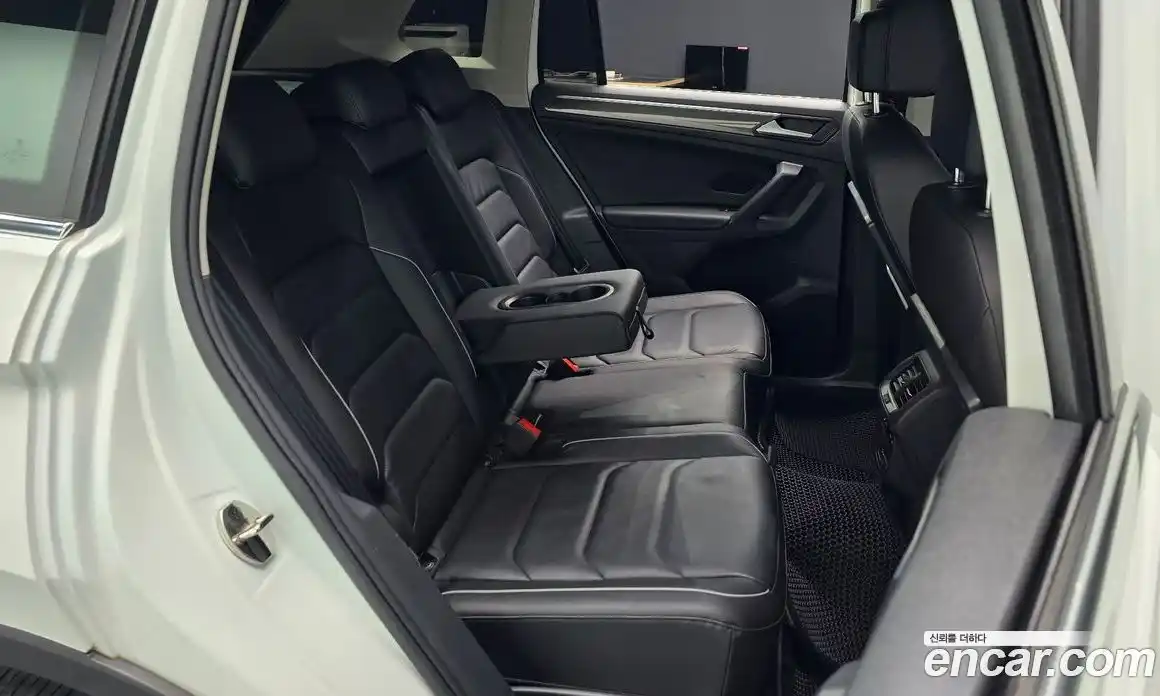Volkswagen Tiguan 2020 2.0 автомат (гидро), фото 16