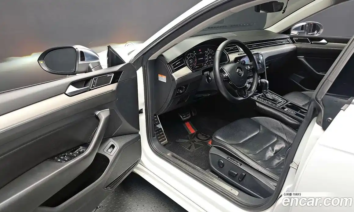 Volkswagen Arteon 2019 2.0 автомат (гидро), фото 13