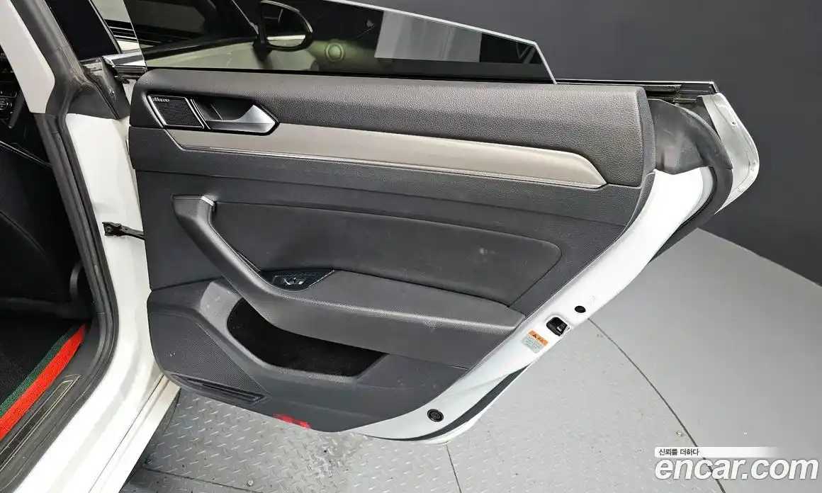 Volkswagen Arteon 2019 2.0 автомат (гидро), фото 15