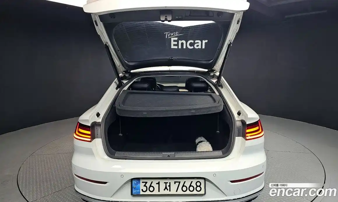 Volkswagen Arteon 2019 2.0 автомат (гидро), фото 26