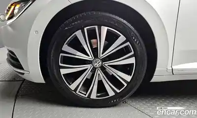 Volkswagen Arteon 2019 2.0 автомат (гидро), миниатюра 5