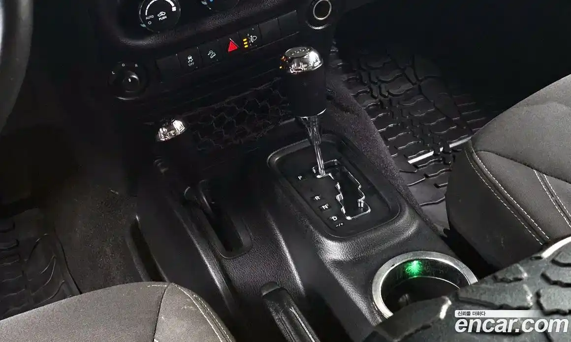 Jeep Wrangler 2016 3.6 автомат (гидро), фото 11